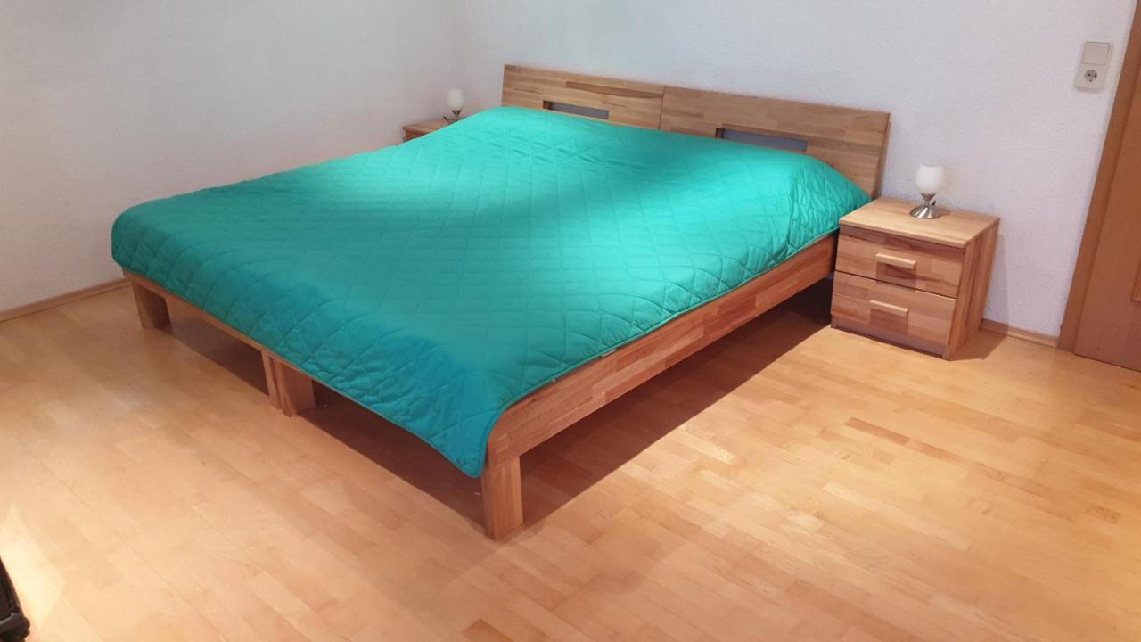 Wohnung Fuer 4 Personen, 2 Schlafzimmer, 2 Parkplaetze, Wlan Konstanz Eksteriør billede