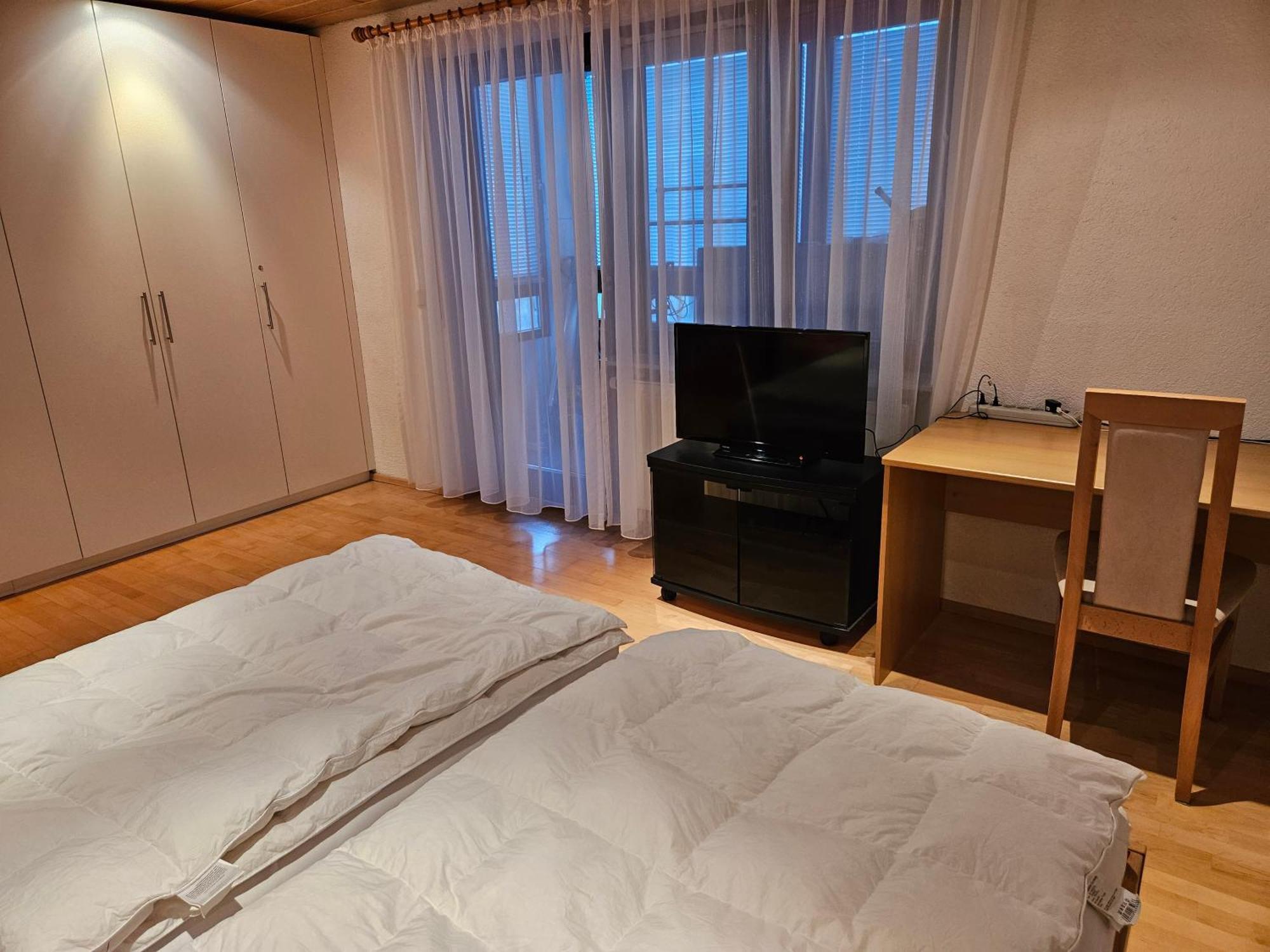 Wohnung Fuer 4 Personen, 2 Schlafzimmer, 2 Parkplaetze, Wlan Konstanz Eksteriør billede